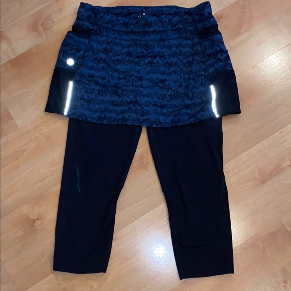 Athleta 2 in 1 Capri